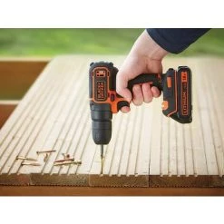 BLACK & DECKER BLACK+DECKER BDCDC18 Perceuse Visseuse Sans Fil 18V 1.5Ah + Batterie Chargeur -Perceuse Soldes 2022 25459280 3