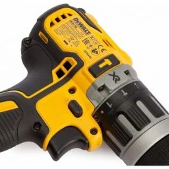 Perceuse à Percussion 18V XR (2x 2,0Ah) En TSTAK - DEWALT DCD796D2 -Perceuse Soldes 2022 29964388 3