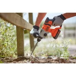 BLACK & DECKER Marteau Perforateur SDS+ 1,2J Sans Fil 18V Avec 1 Batterie 2Ah BLACK+DECKER BCD900D1S-QW -Perceuse Soldes 2022 34599107 4