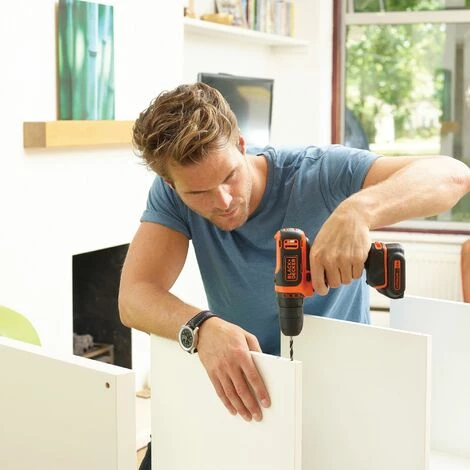 BLACK & DECKER Visseuse 10.8V Lith 2 Batt 1.5Ah Coffret BLACK+DECKER BDCDD12K1B-QW 5 BLACK & DECKER Visseuse 10.8V Lith 2 Batt 1.5Ah Coffret BLACK+DECKER BDCDD12K1B-QW – Image 3