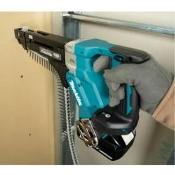 MAKITA Tournevis à Batterie 18V DFR551RTJ | Batterie 2x 5,0 Ah Dans Le Makpac 7 MAKITA Tournevis à Batterie 18V DFR551RTJ | Batterie 2x 5,0 Ah Dans Le Makpac -Perceuse Soldes 2022 64513476 2