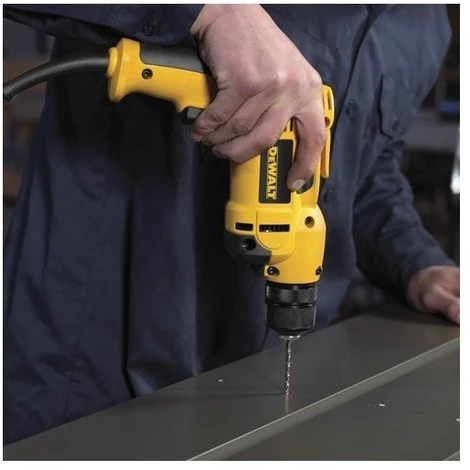 DWD112S Perceuse Rotative 2500 Tr/min 701W DEWALT 4 DWD112S Perceuse Rotative 2500 Tr/min 701W DEWALT – Image 2