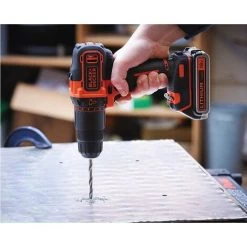 BLACK & DECKER Black And Decker - Perceuse Visseuse à Percussion 18V 2Ah Li-Ion Avec Coffret - BDCHD18K1B2 -Perceuse Soldes 2022 7967885 4